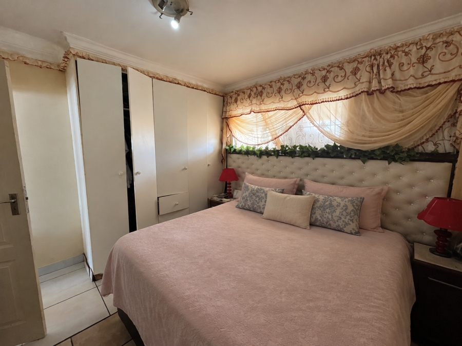 2 Bedroom Property for Sale in Brits North West